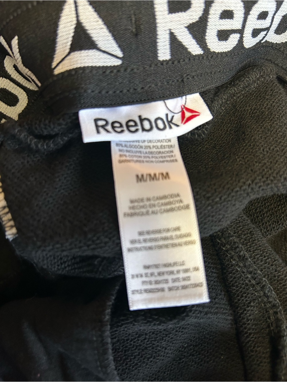 NWT men’s Reebok lifestyle 10” shorts Medium - Picture 8 of 8